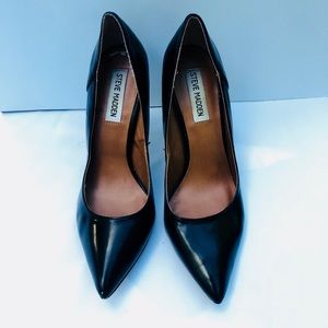 Steve Madden Black Pumps / Heels